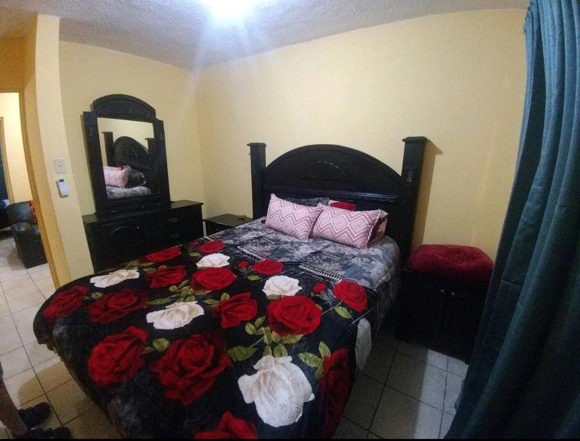 Casa Vicky Alojamiento Para Vacaciones Y Tramites Consulares Сьюдад-Хуарес Экстерьер фото